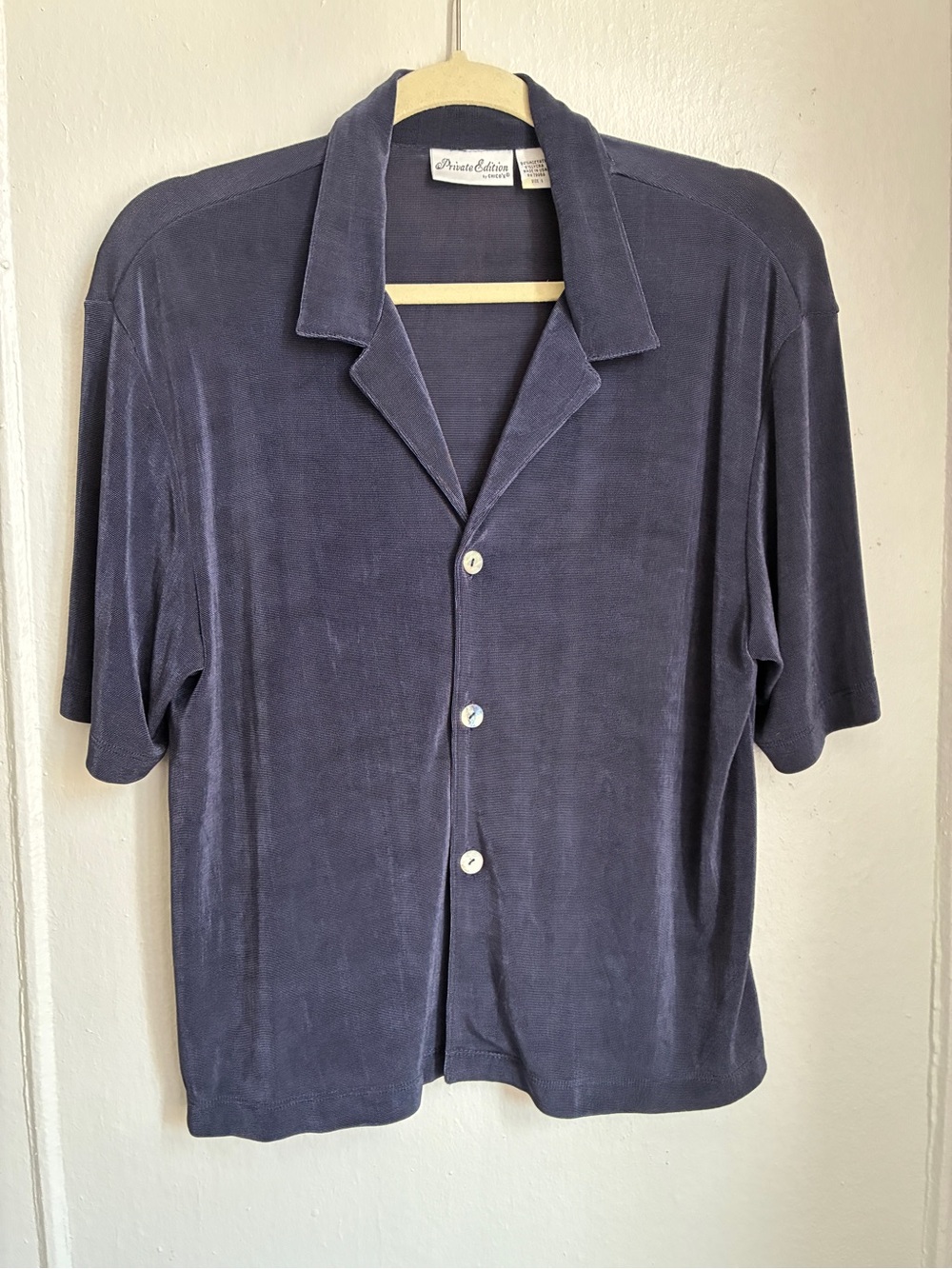 Chico’s Private Edition Navy Short Sleeve Button down Stretchy Slinky Medium